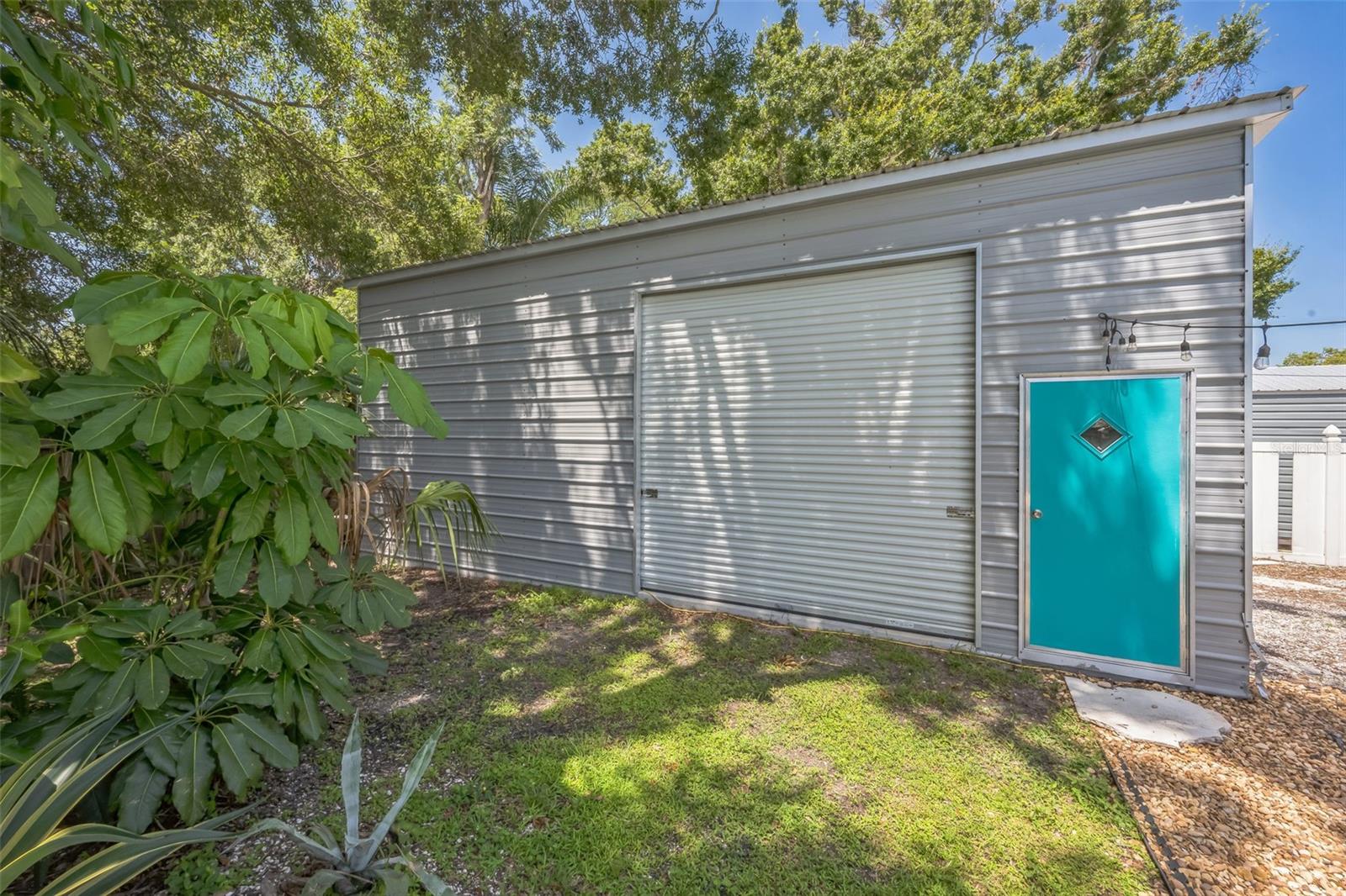 Listing photo id 33 for 4208 Wisconsin Avenue