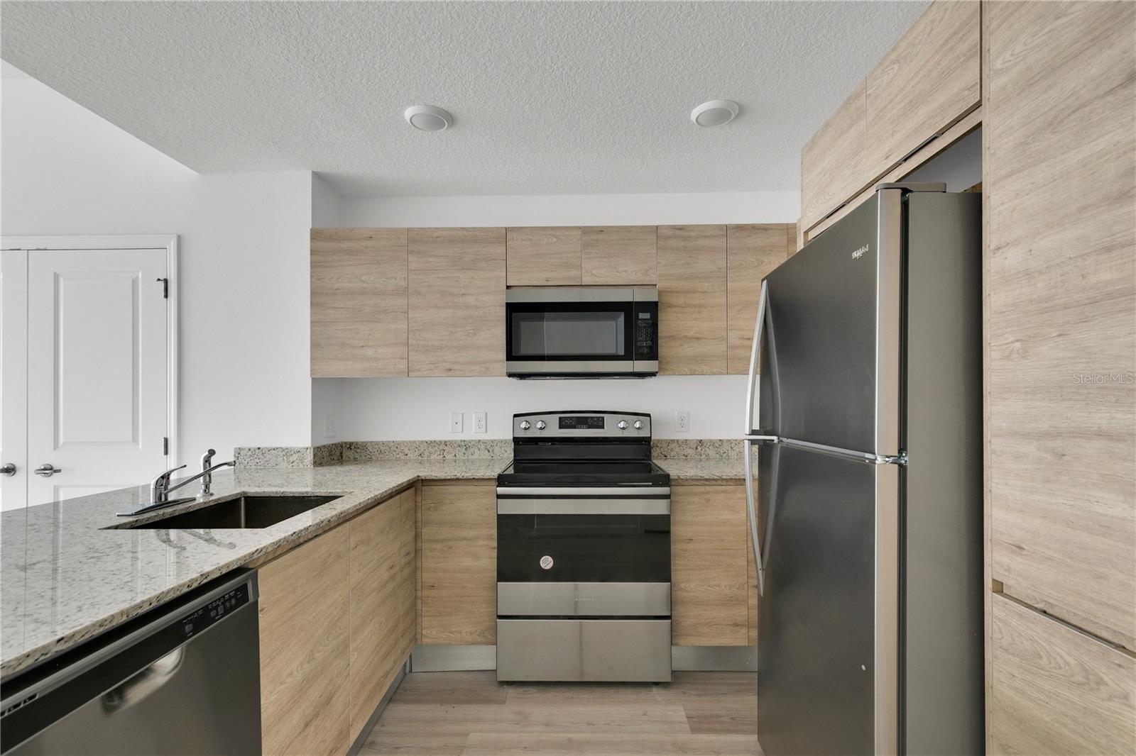 Image 2 of 27 For 1230 Southstation Place 105