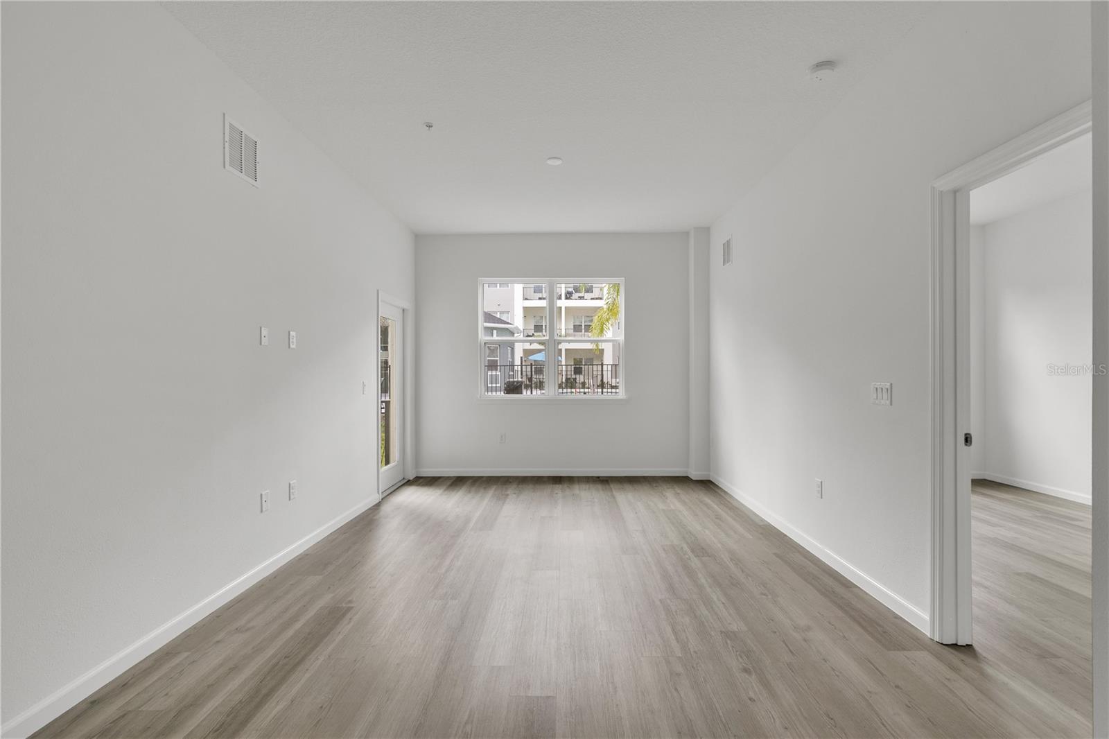 Image 4 of 27 For 1230 Southstation Place 105