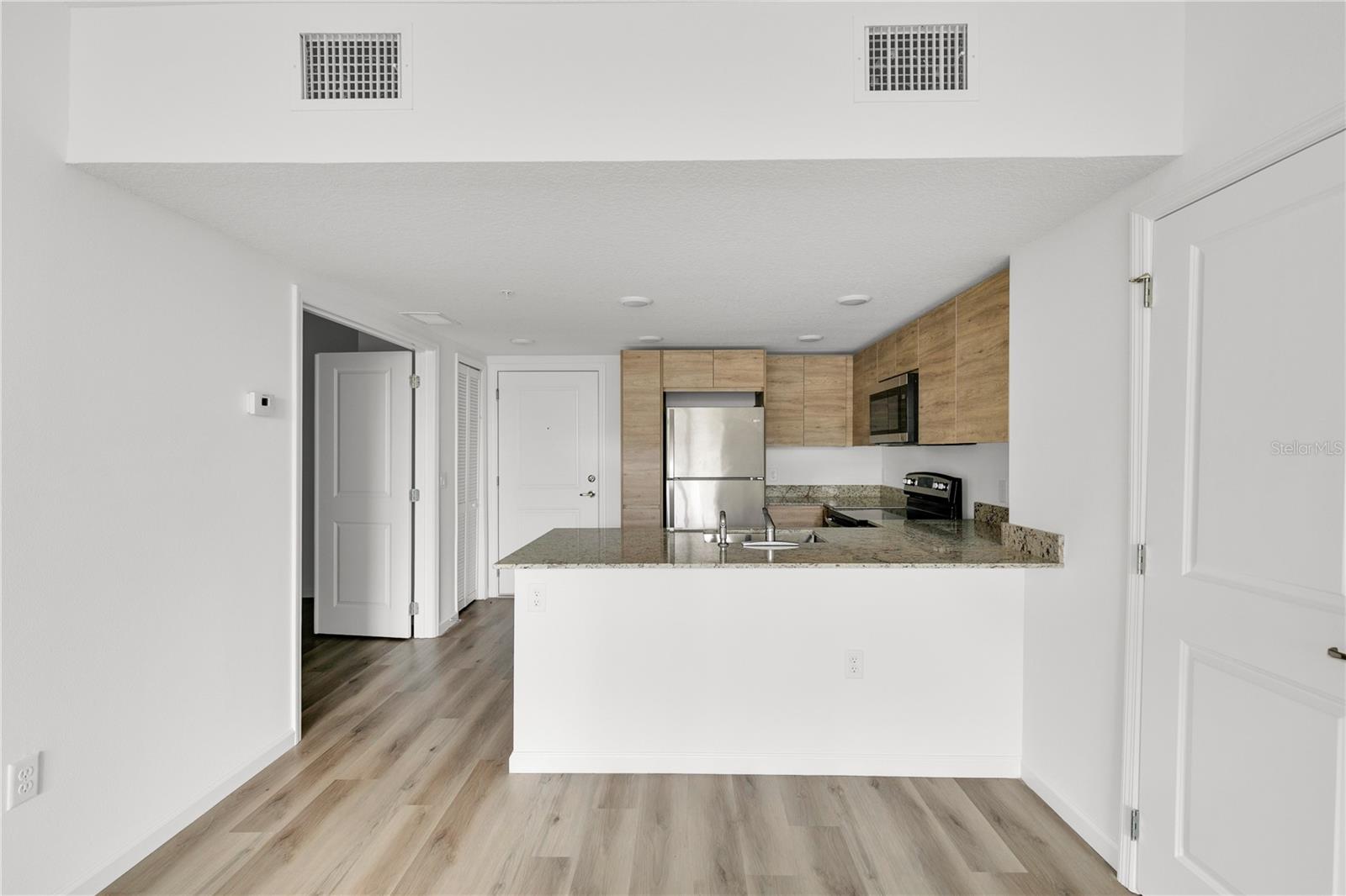 Image 3 of 26 For 1230 Southstation Place 314