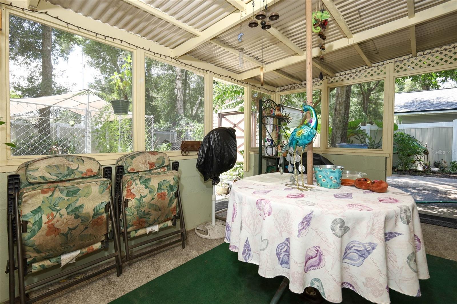 Image 31 of 46 For 780 Helen Avenue