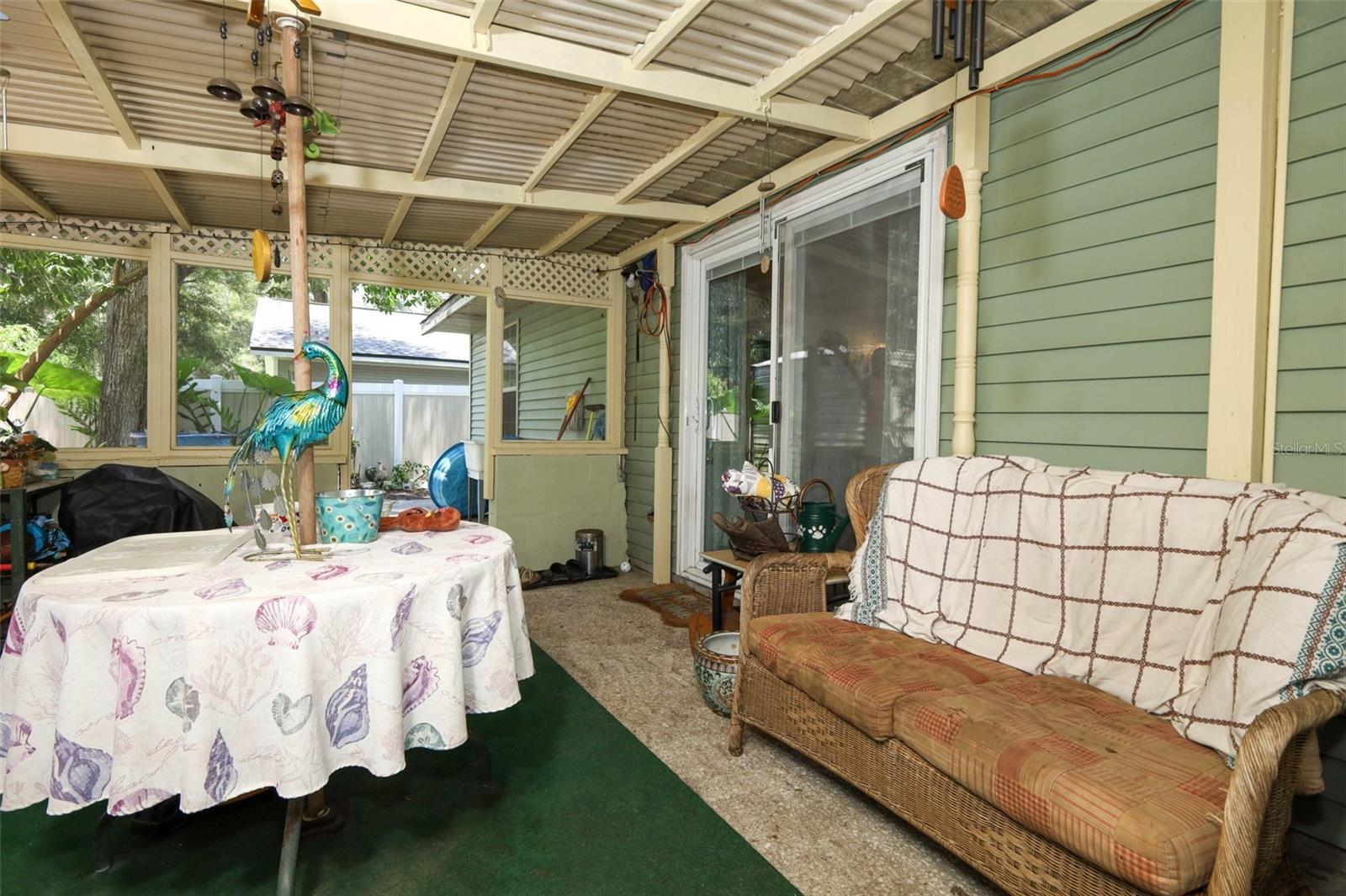 Image 32 of 46 For 780 Helen Avenue