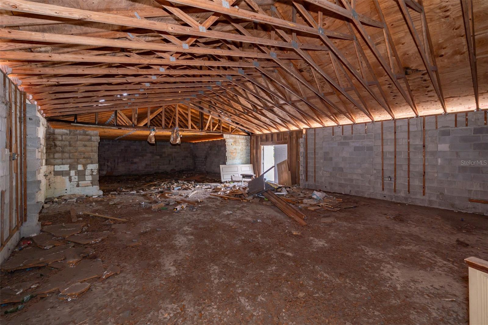 Image 12 of 15 For 601 Kilgore Street