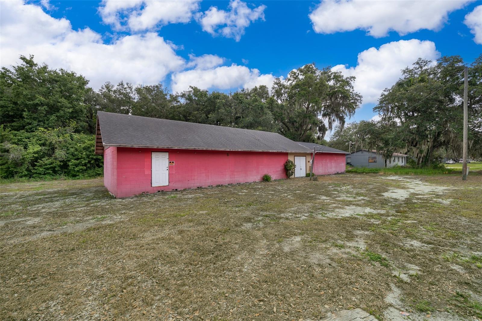 Image 2 of 15 For 601 Kilgore Street