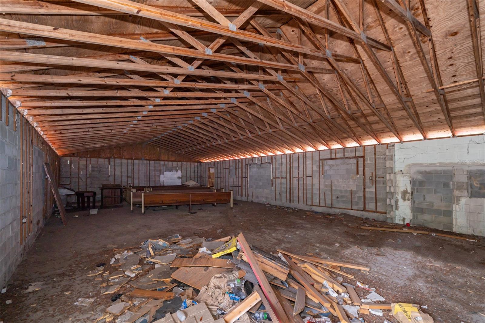 Image 9 of 15 For 601 Kilgore Street