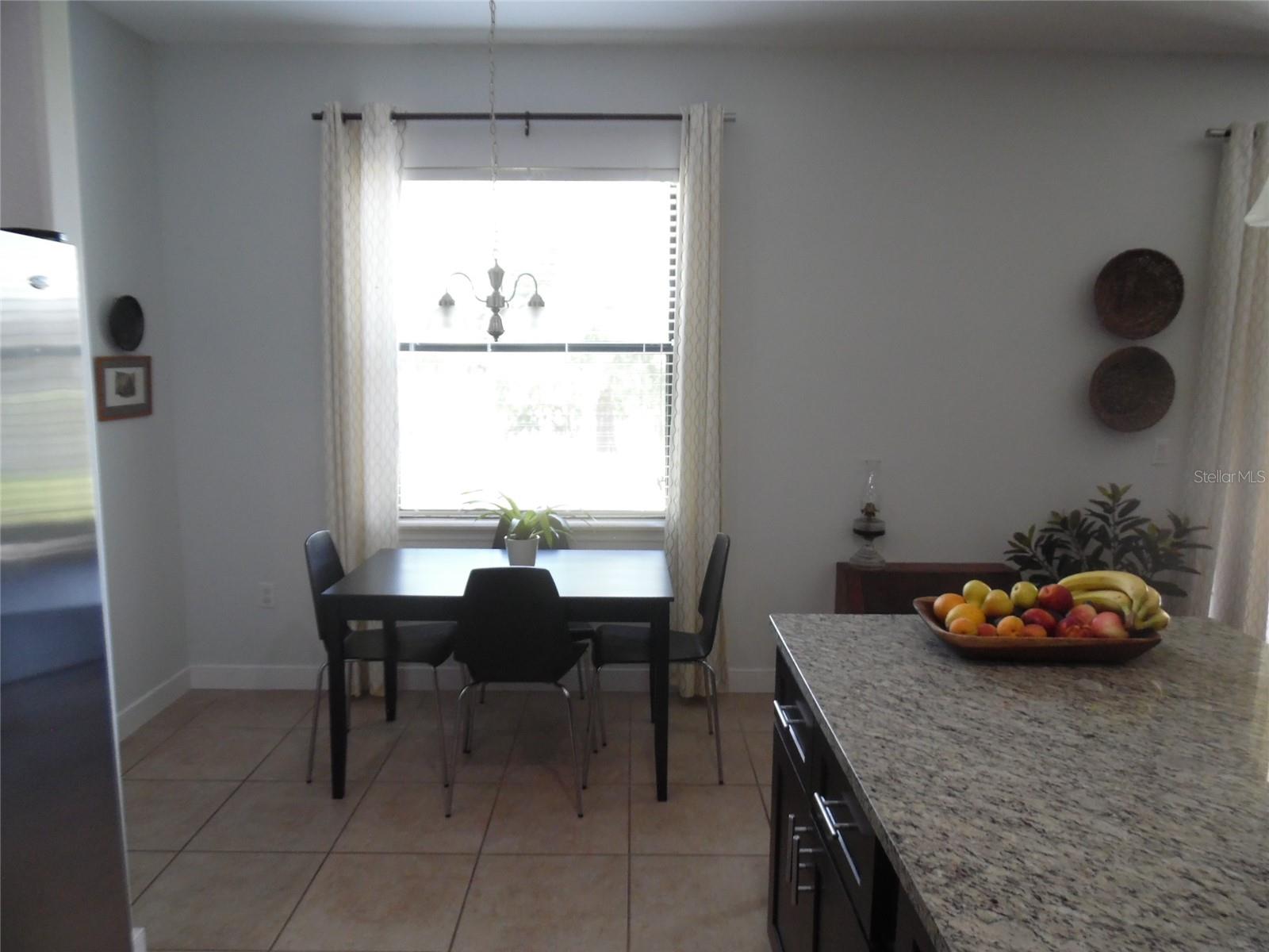 Image 8 of 30 For 2583 Vineyard Circle