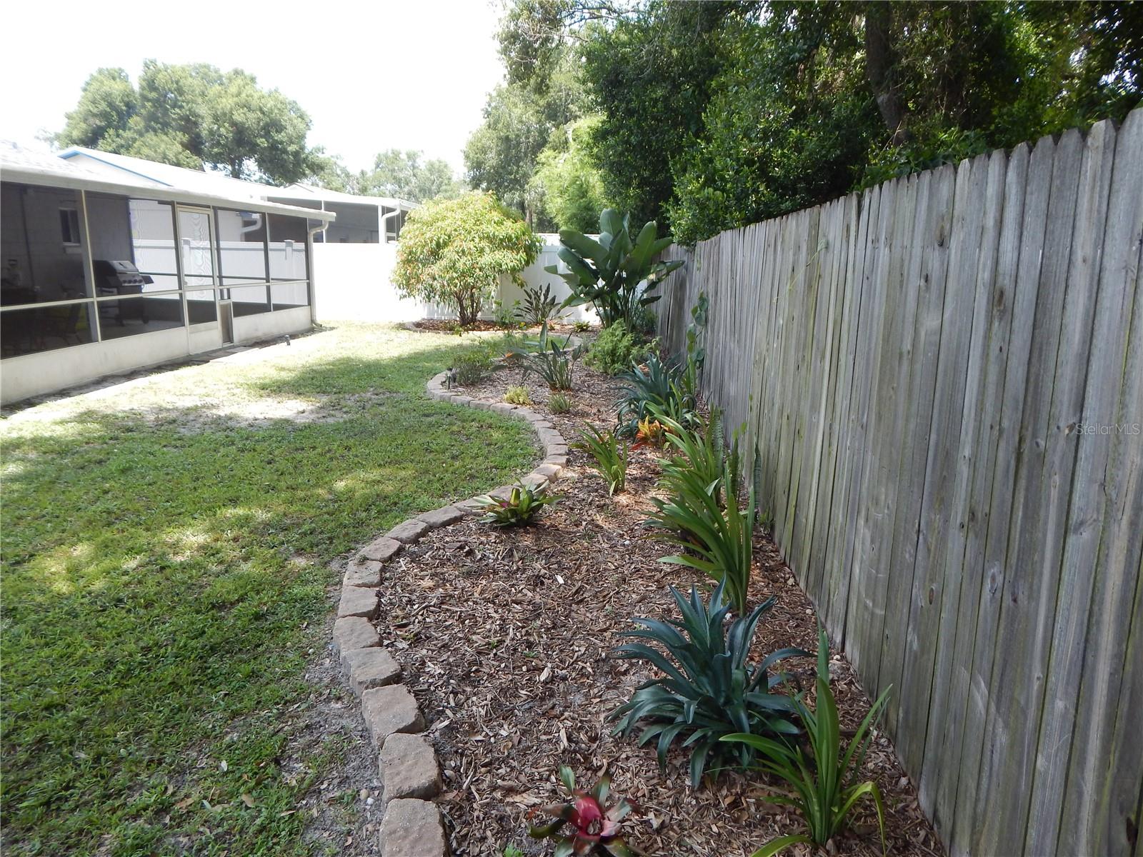 Image 30 of 35 For 413 Springview Drive