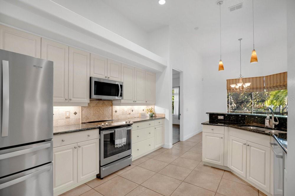 Image 13 of 53 For 105 Hallstrom Court