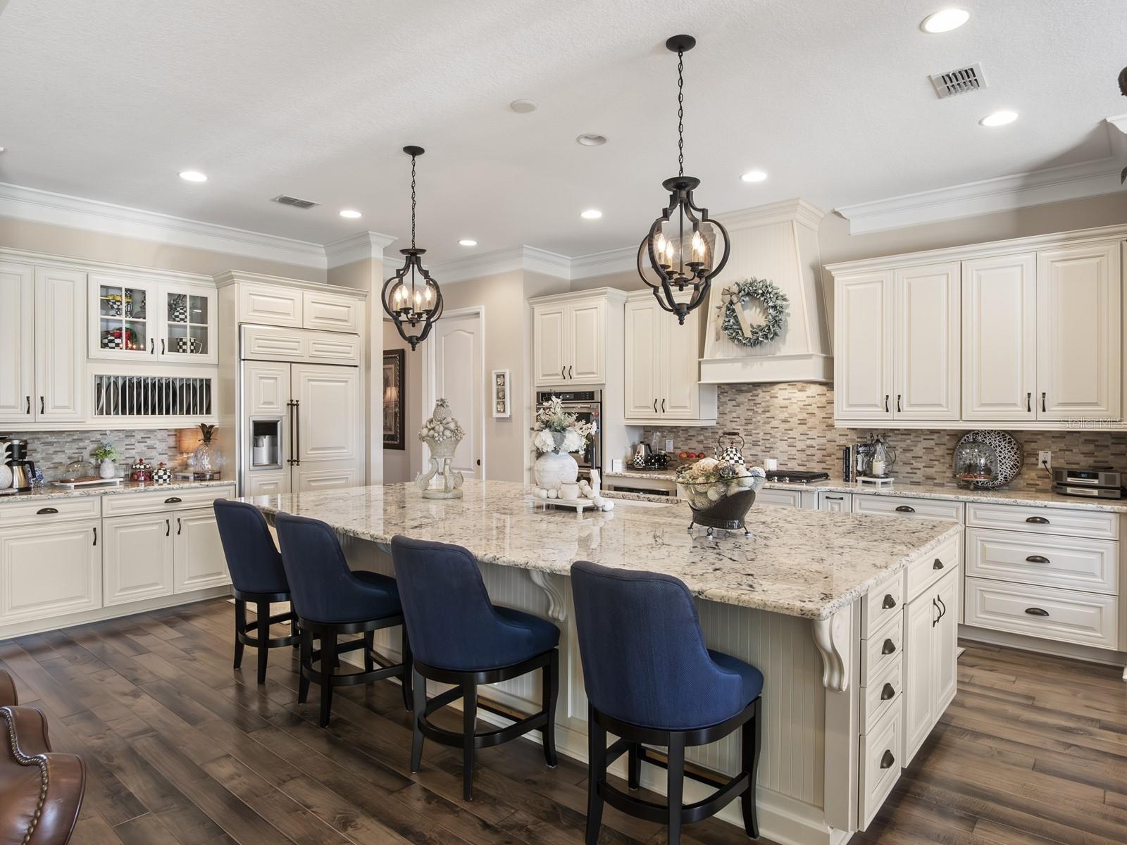 Image 13 of 55 For 14640 Pylon Court