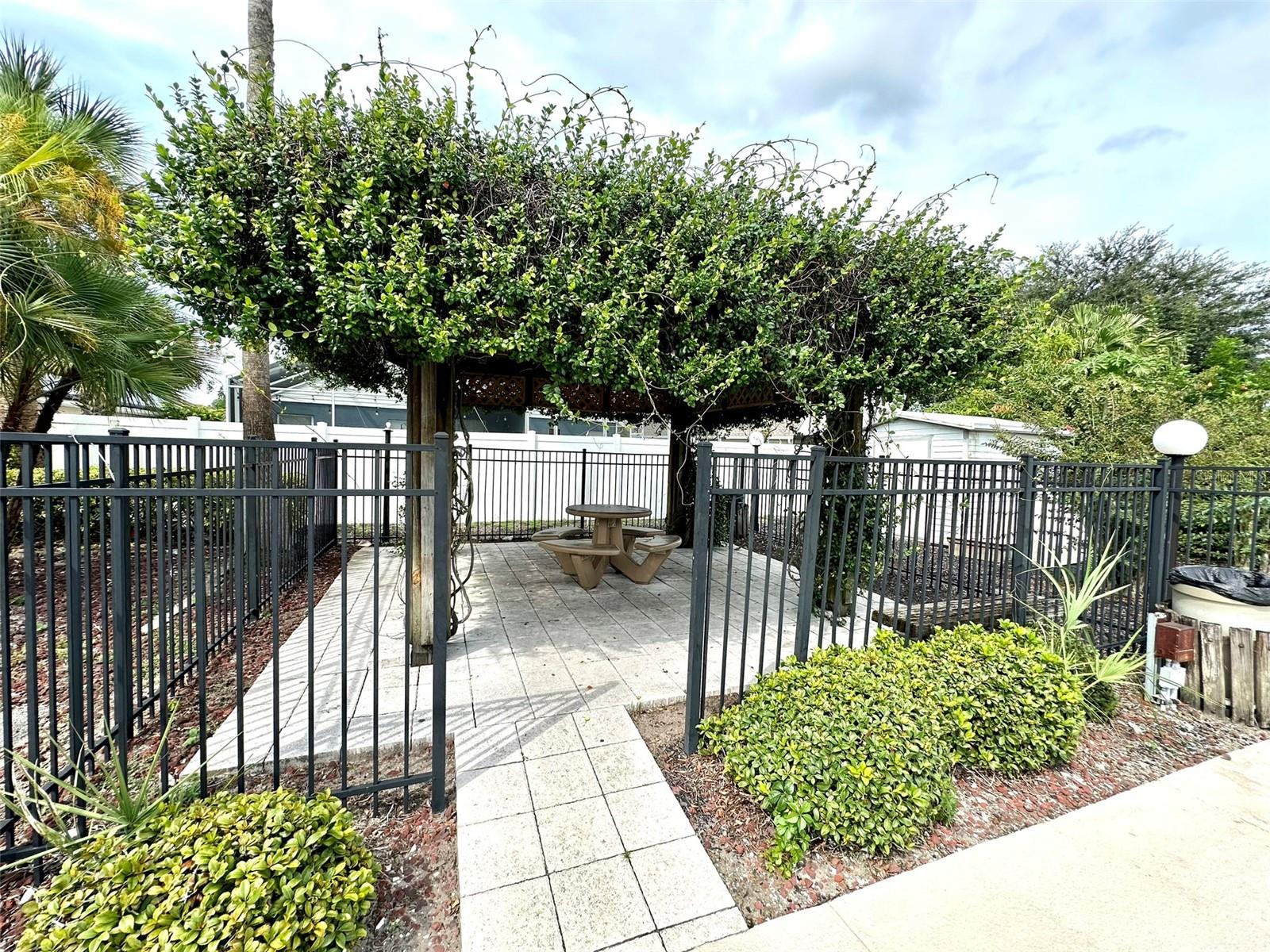 Image 37 of 40 For 2519 Chatham Circle