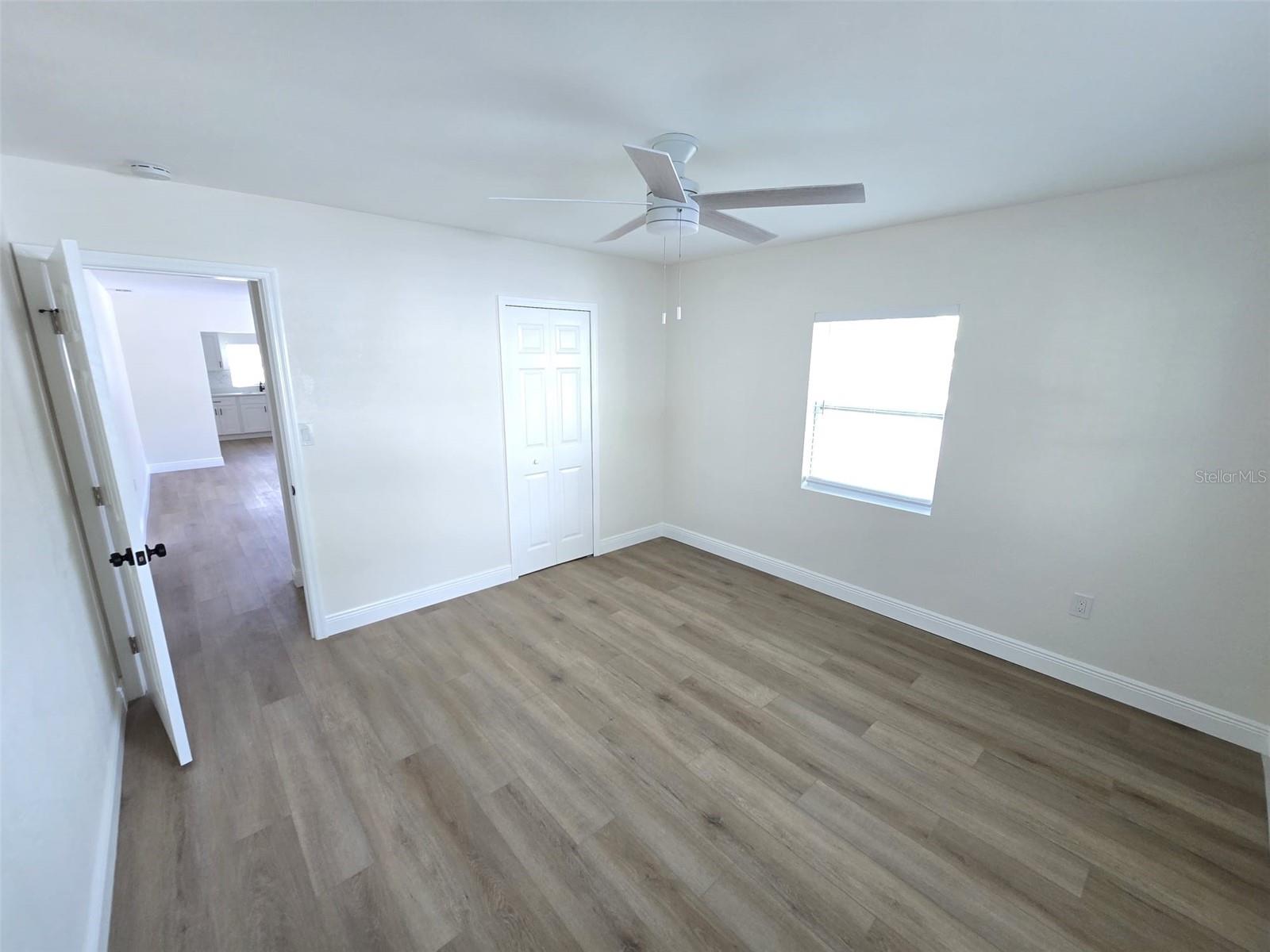 Image 10 of 16 For 416 Ianthe Street 1