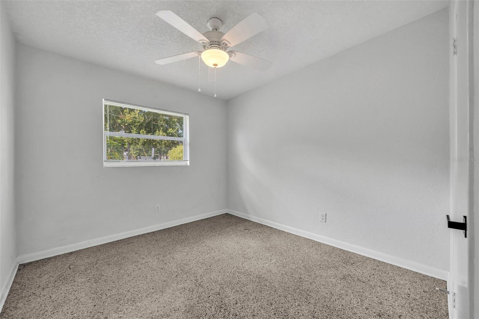 Image 19 of 30 For 1601 Triangle Avenue