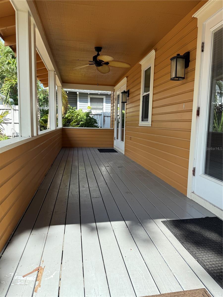 Image 2 of 19 For 708 Hillcrest Street