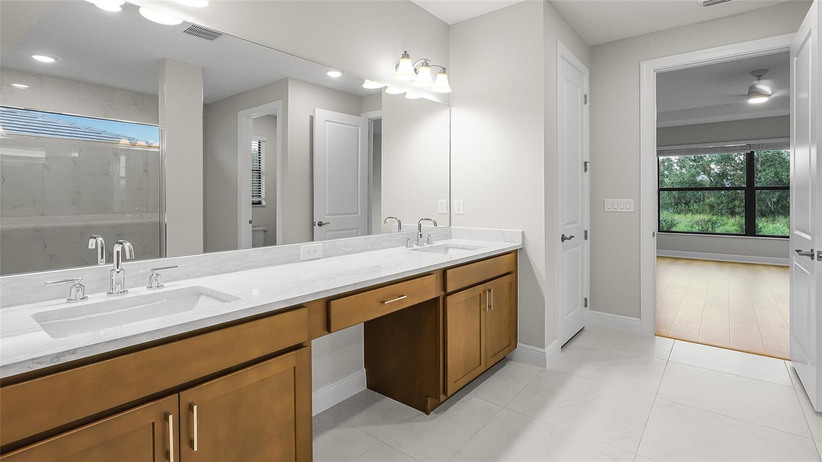 Image 11 of 50 For 4994 Fairhope Circle