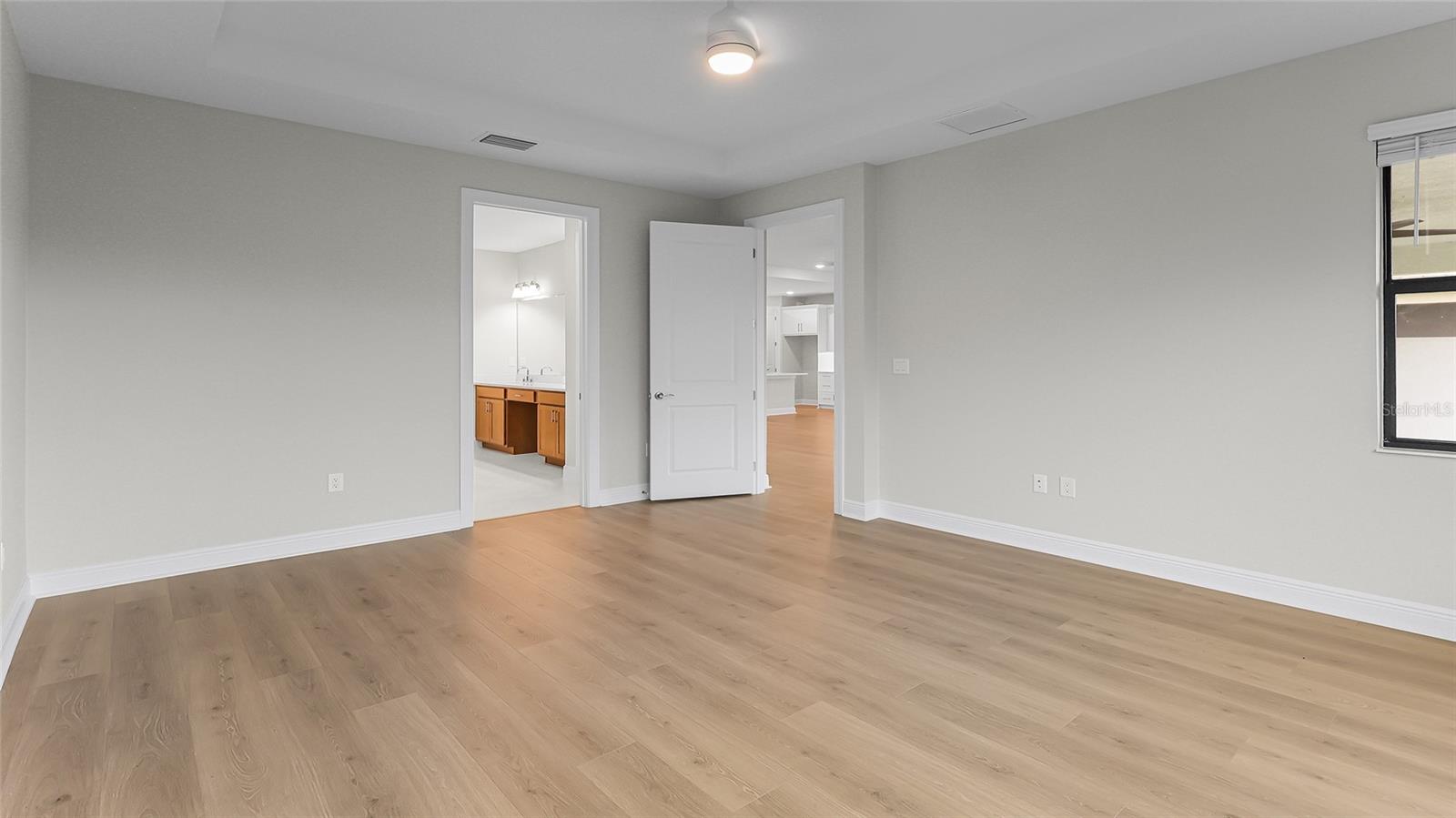 Image 9 of 50 For 4994 Fairhope Circle