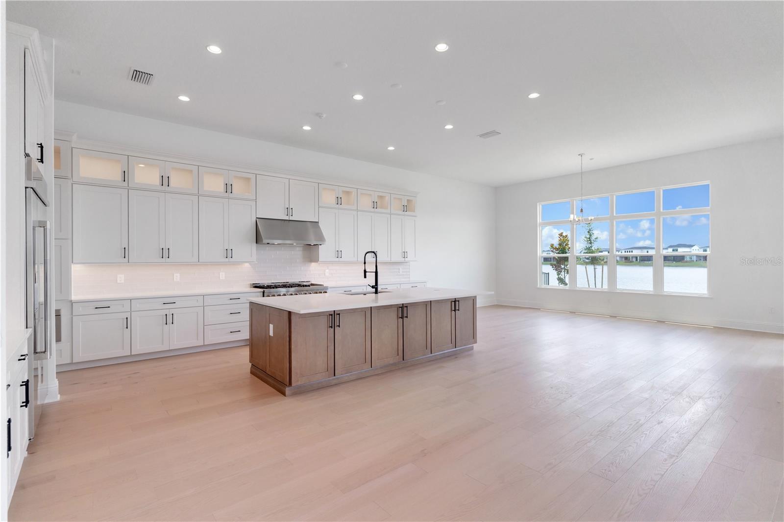 Image 15 of 84 For 9760 Laurel Berry Drive