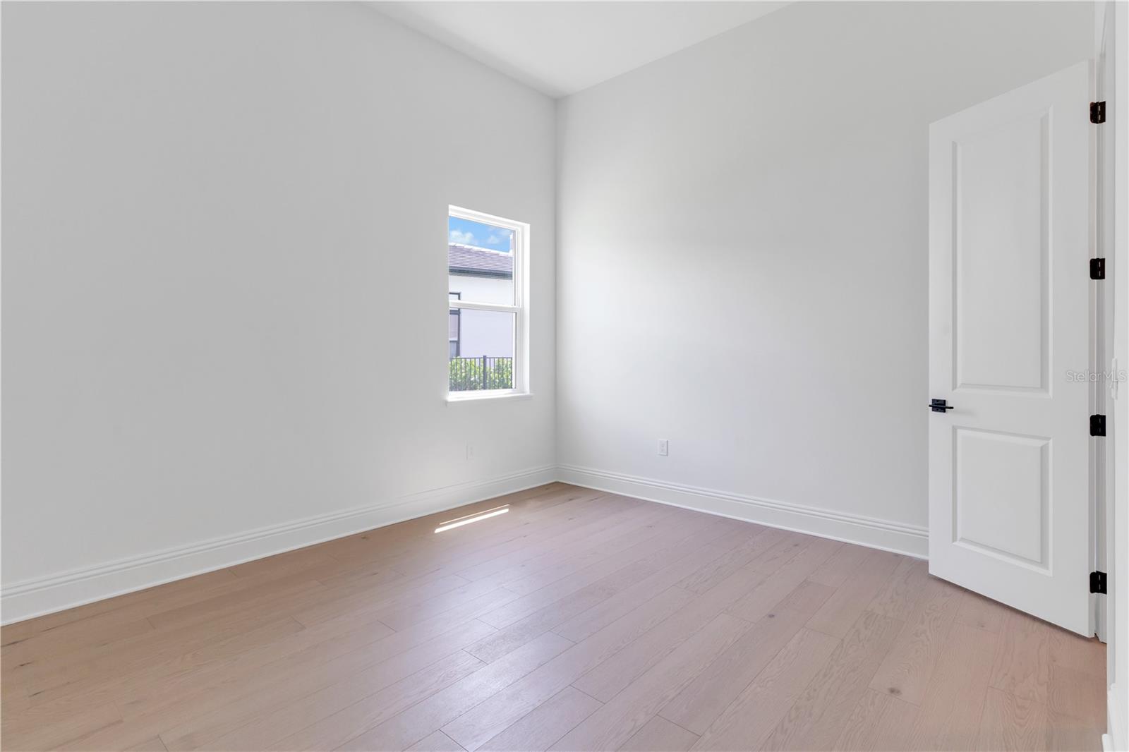 Image 32 of 84 For 9760 Laurel Berry Drive