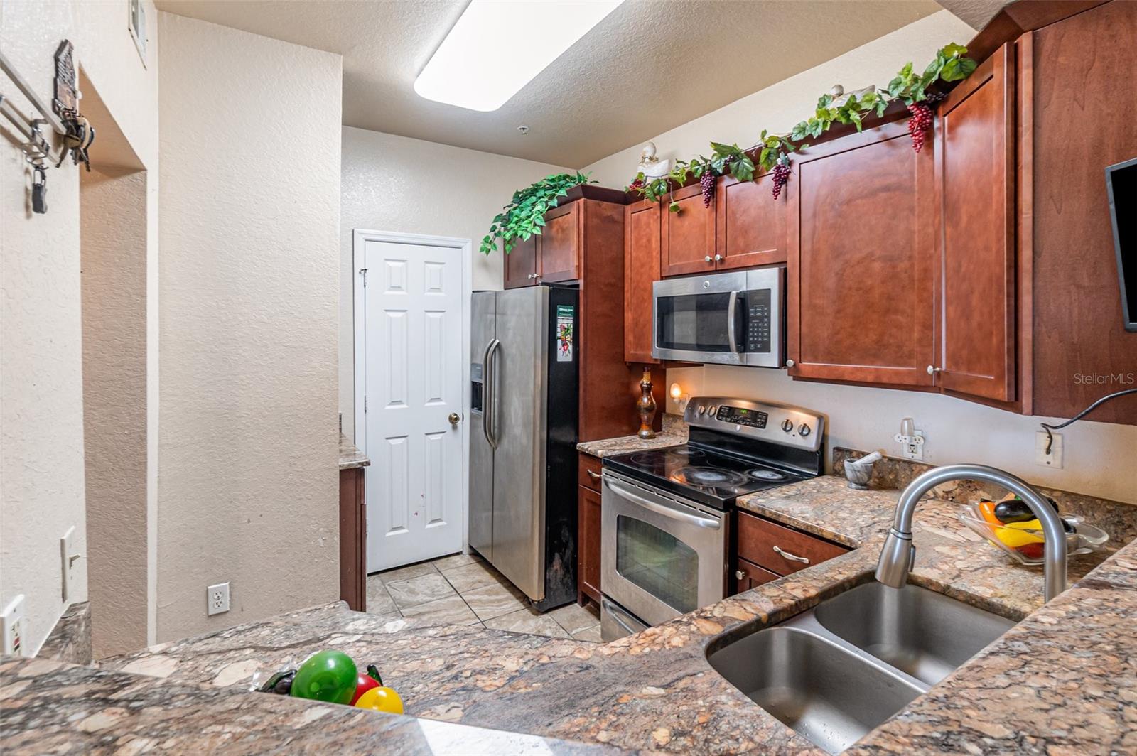 Image 4 of 18 For 5526 Pga Boulevard 4927