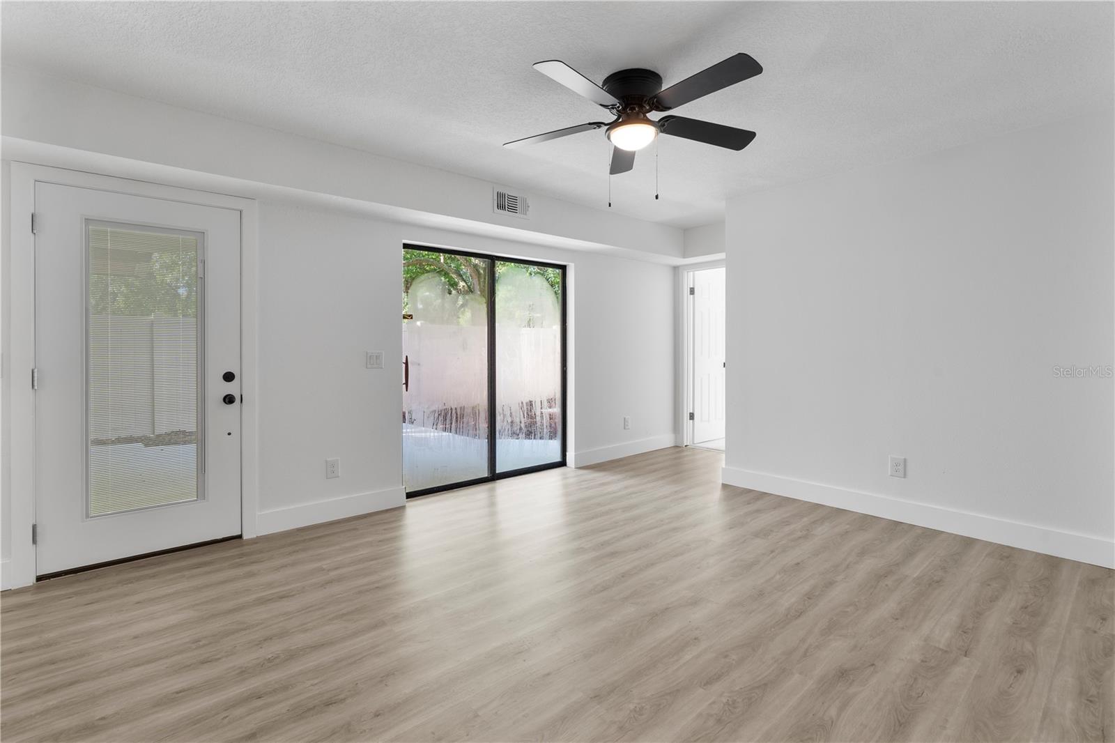 Image 3 of 24 For 4026 Shannon Brown Drive