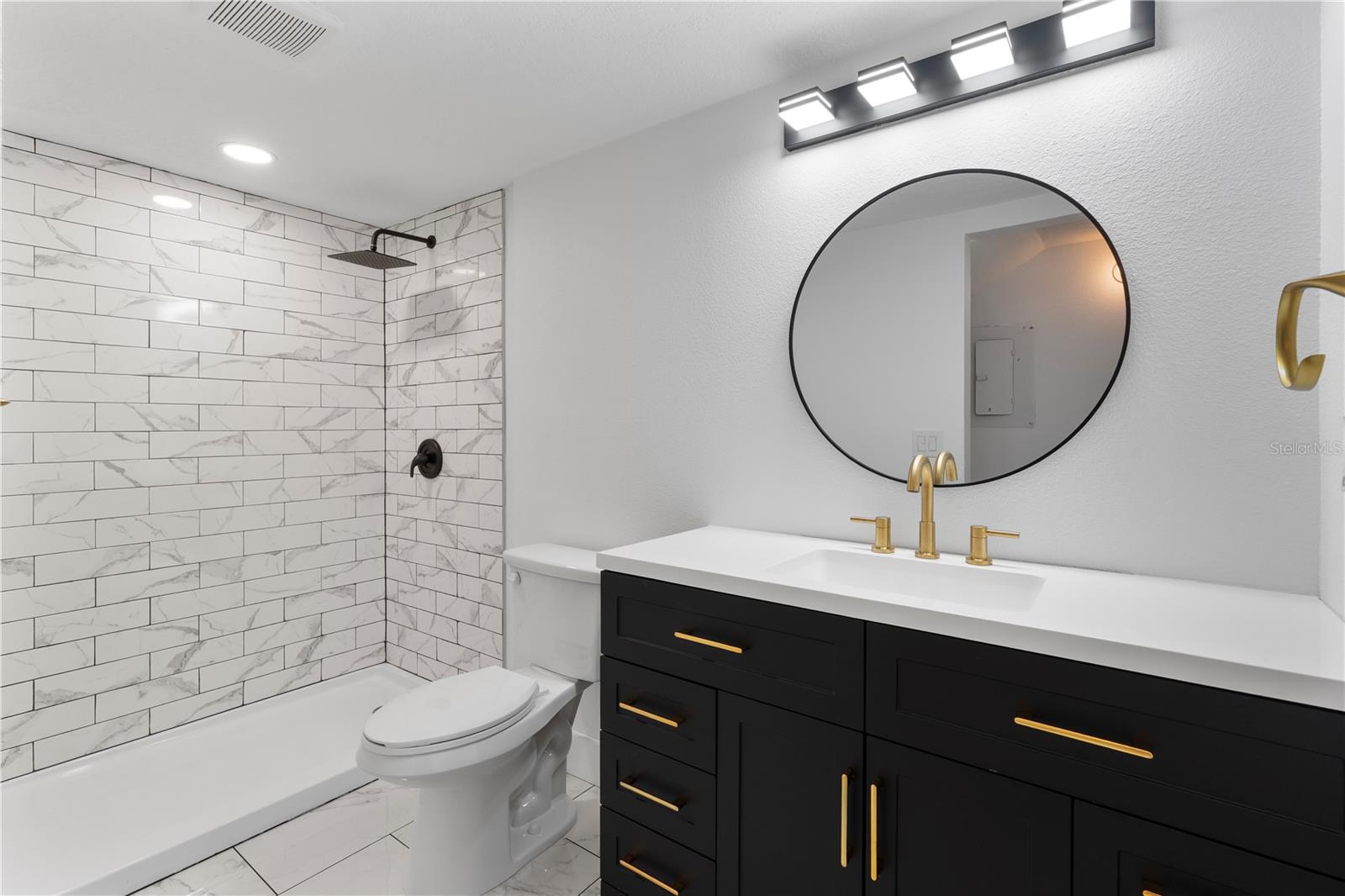 Image 8 of 24 For 4026 Shannon Brown Drive