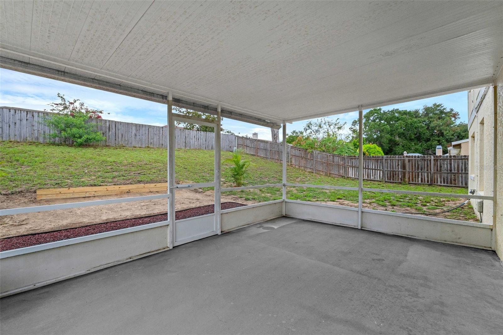 Image 22 of 37 For 6742 Callie Road