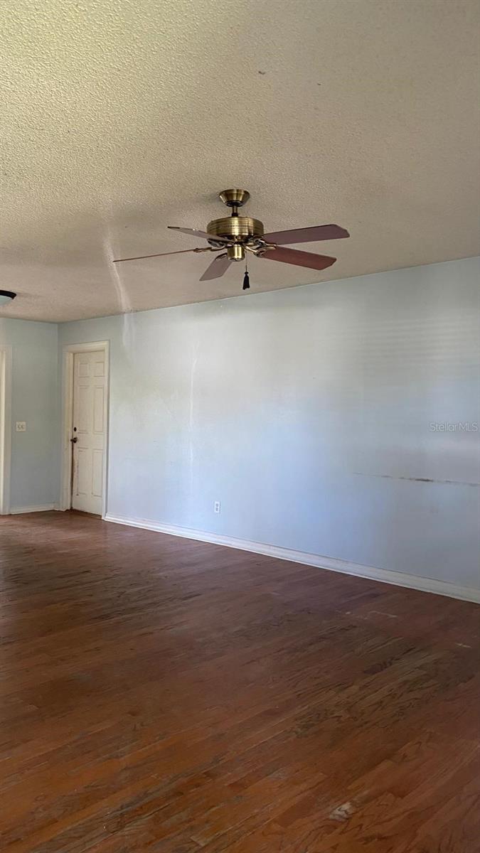 Image 10 of 59 For 1510 Pelican Street