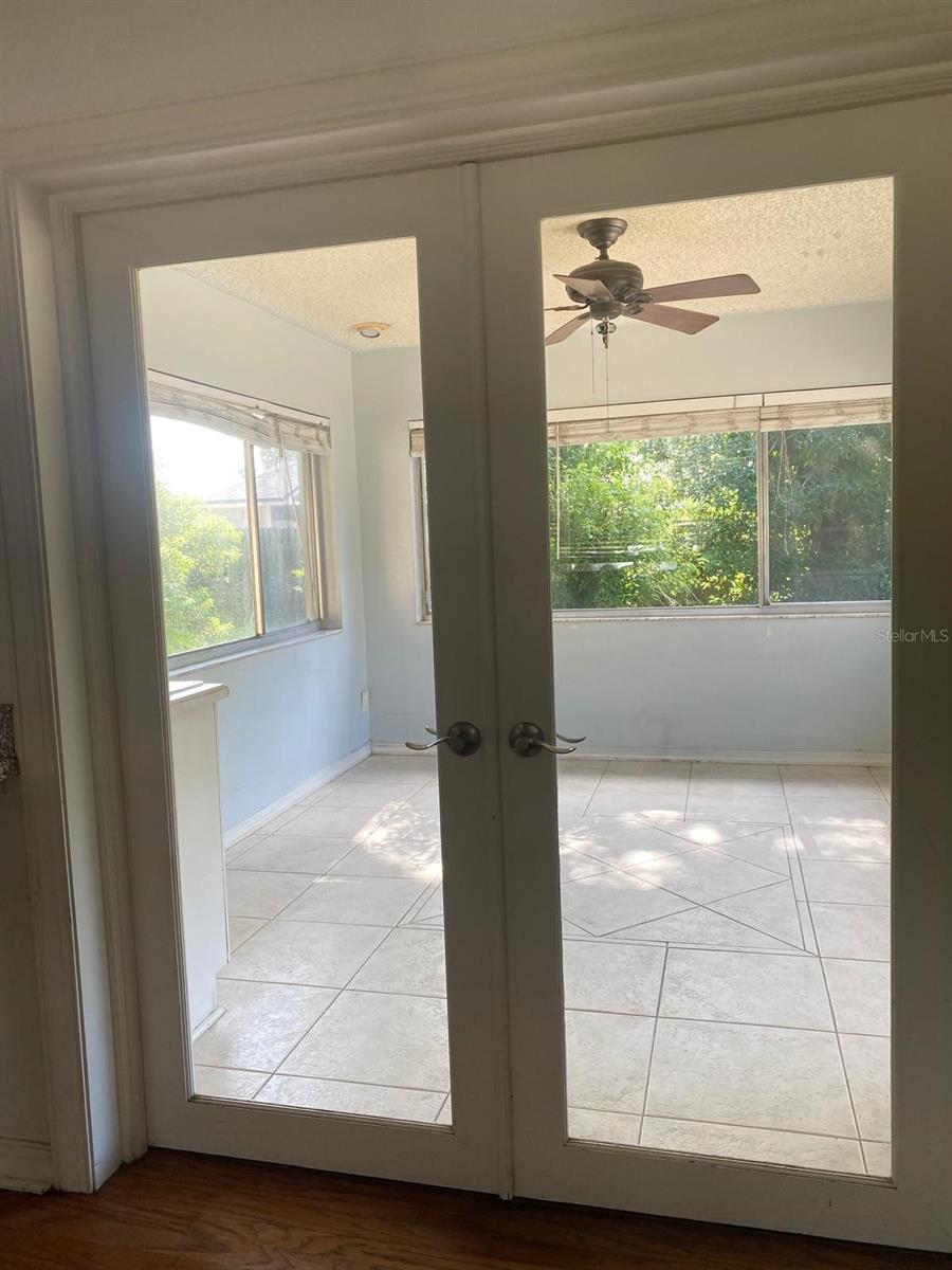 Image 18 of 59 For 1510 Pelican Street