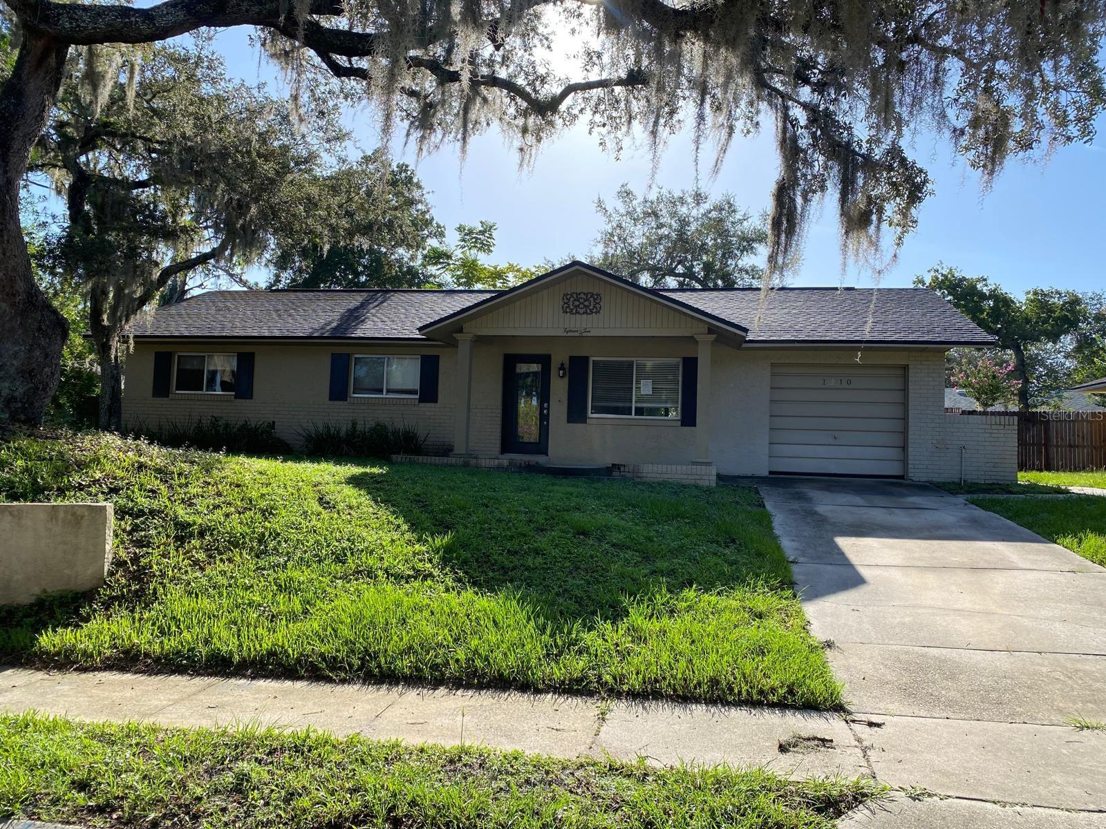 Image 5 of 59 For 1510 Pelican Street