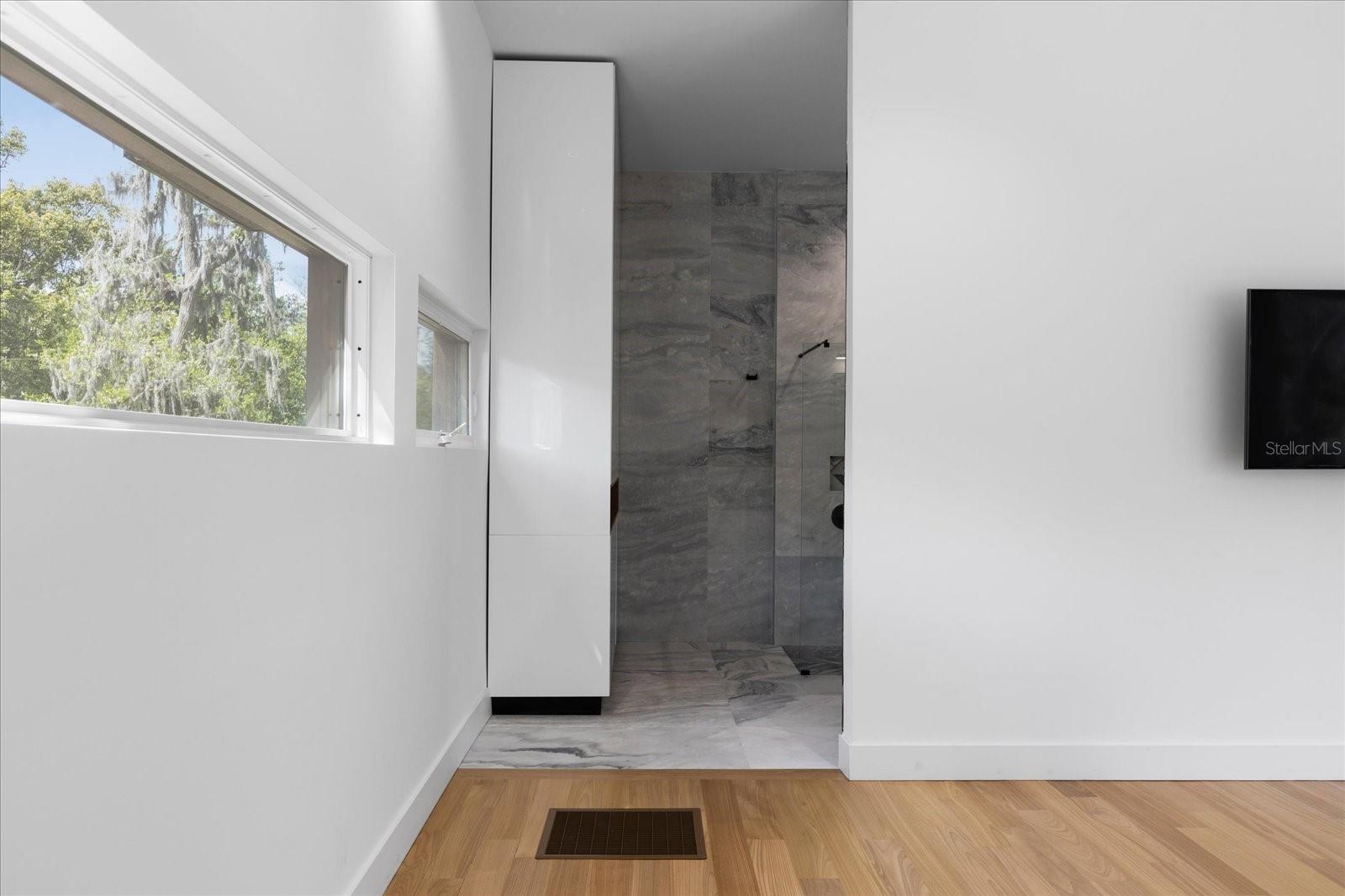 Image 37 of 48 For 3807 Semoran Boulevard