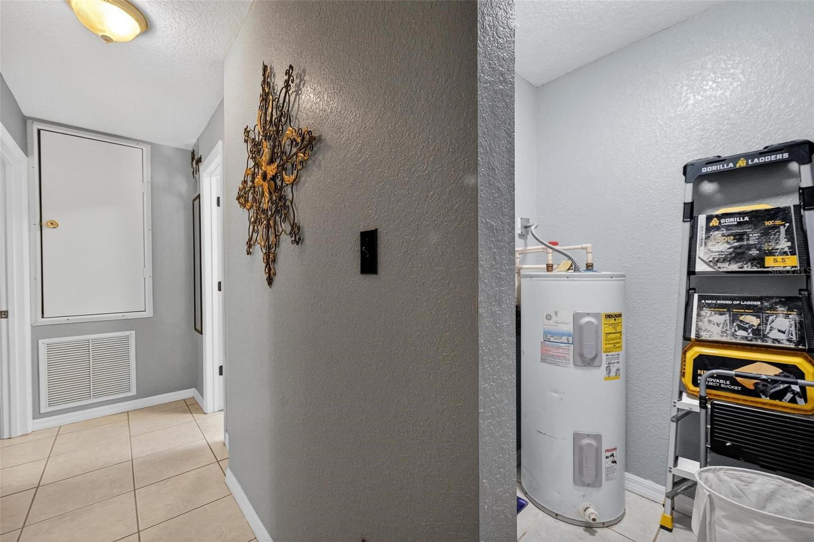 Image 18 of 90 For 2710 Westside Drive
