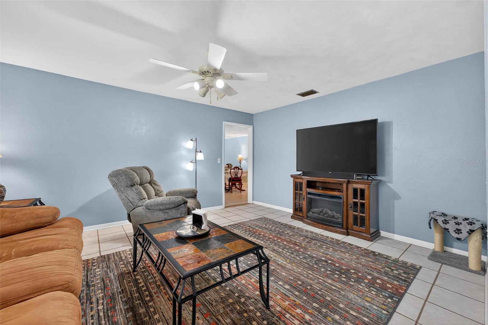 Image 22 of 90 For 2710 Westside Drive