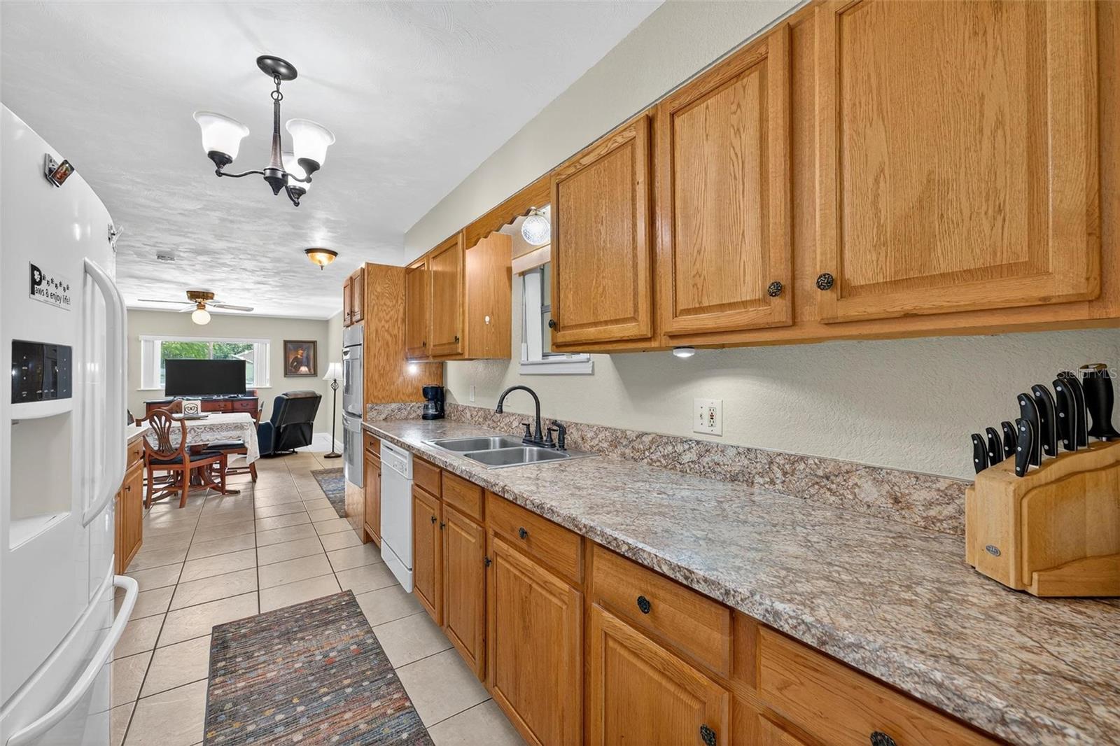 Image 38 of 90 For 2710 Westside Drive