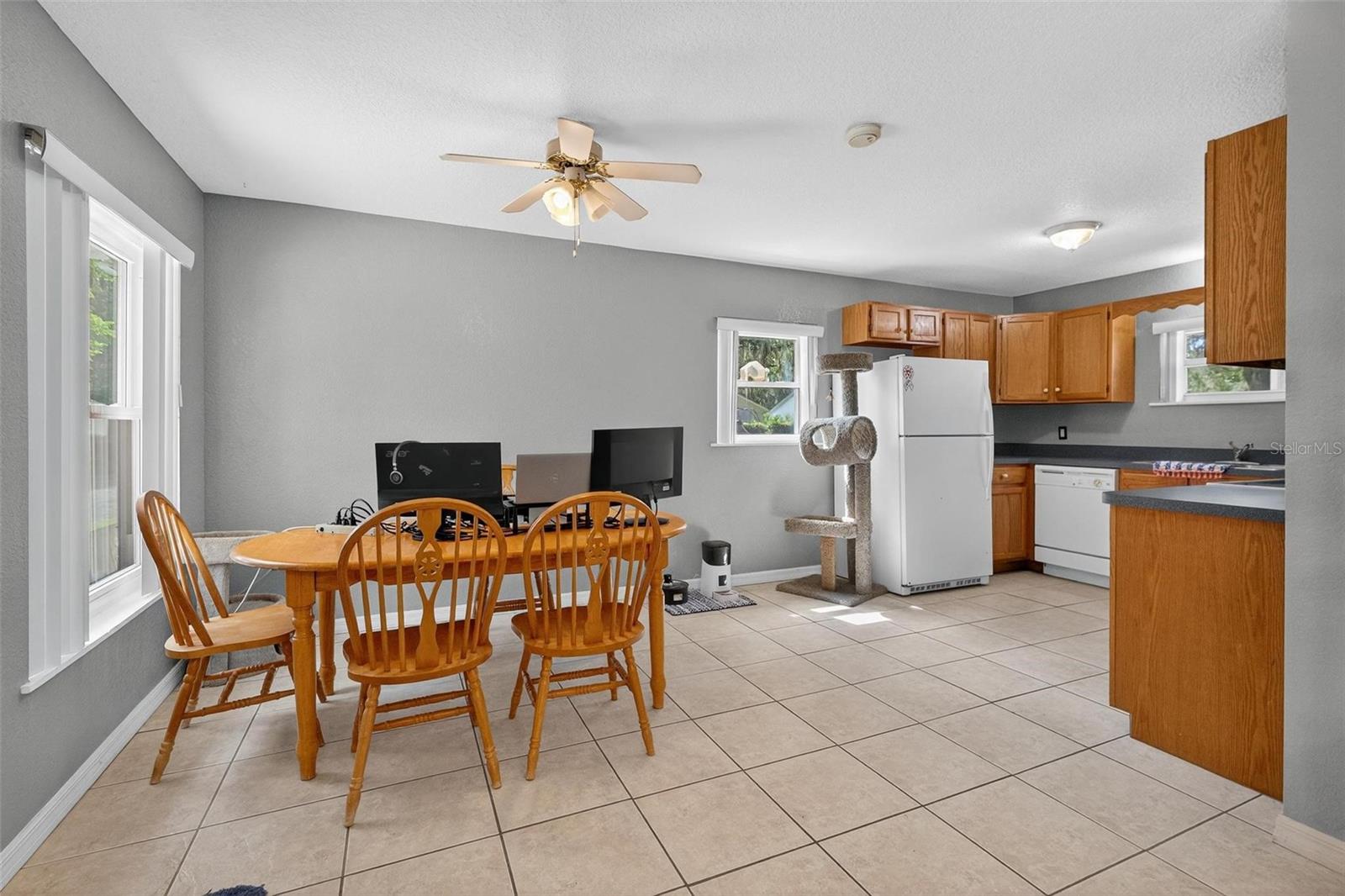 Image 9 of 90 For 2710 Westside Drive