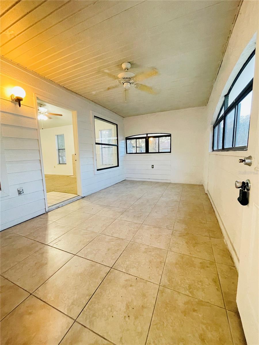 Image 3 of 22 For 3124 Semoran Boulevard 206