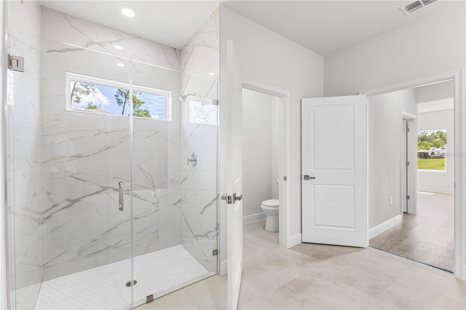 Image 25 of 36 For 15684 23rd Court Road