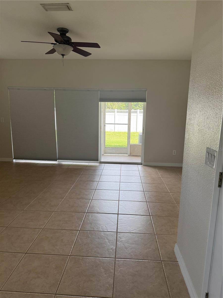 Image 22 of 36 For 13449 Daniels Landing Cir Circle