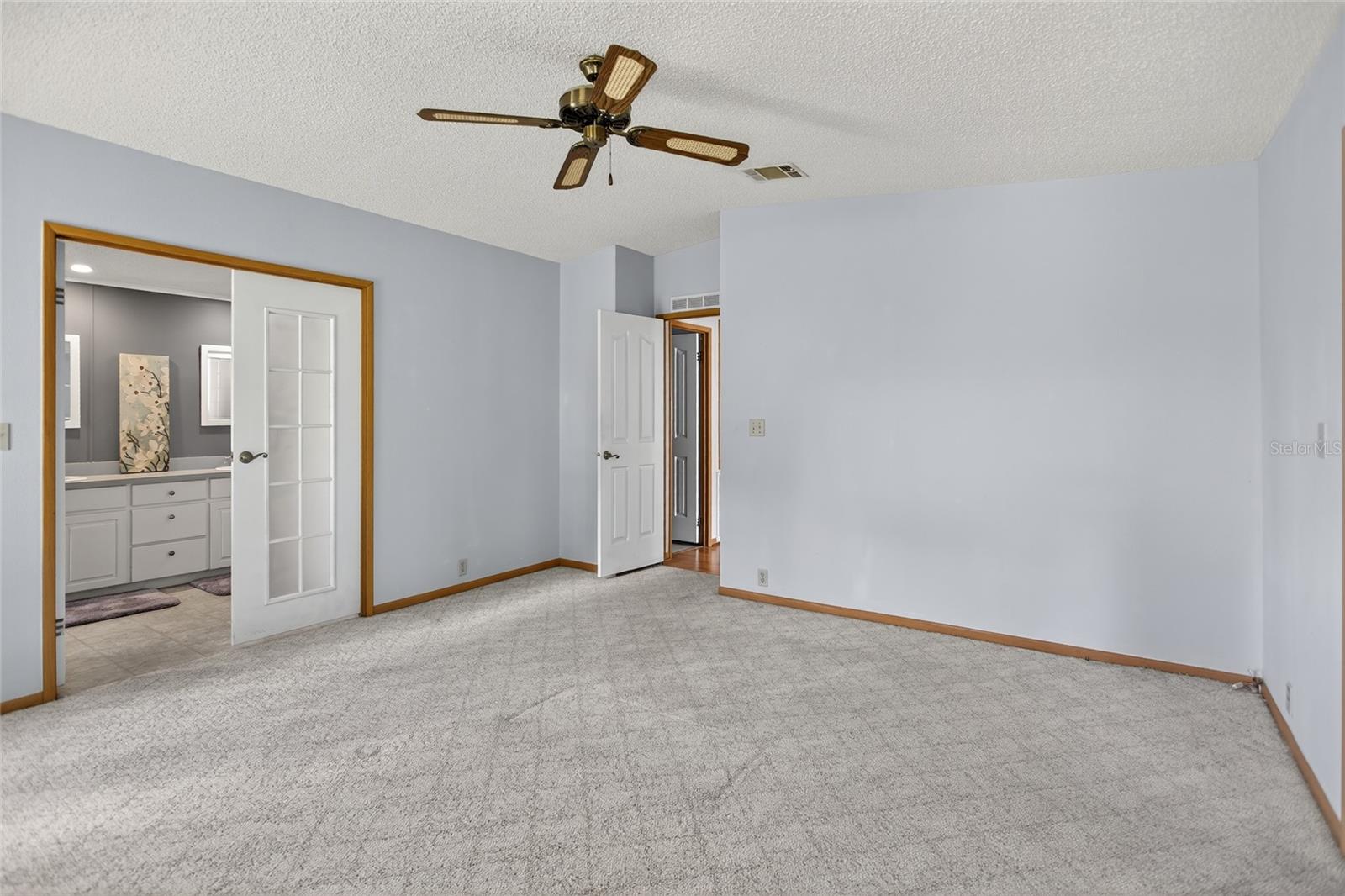 Image 13 of 29 For 4055 Cohen Drive 748