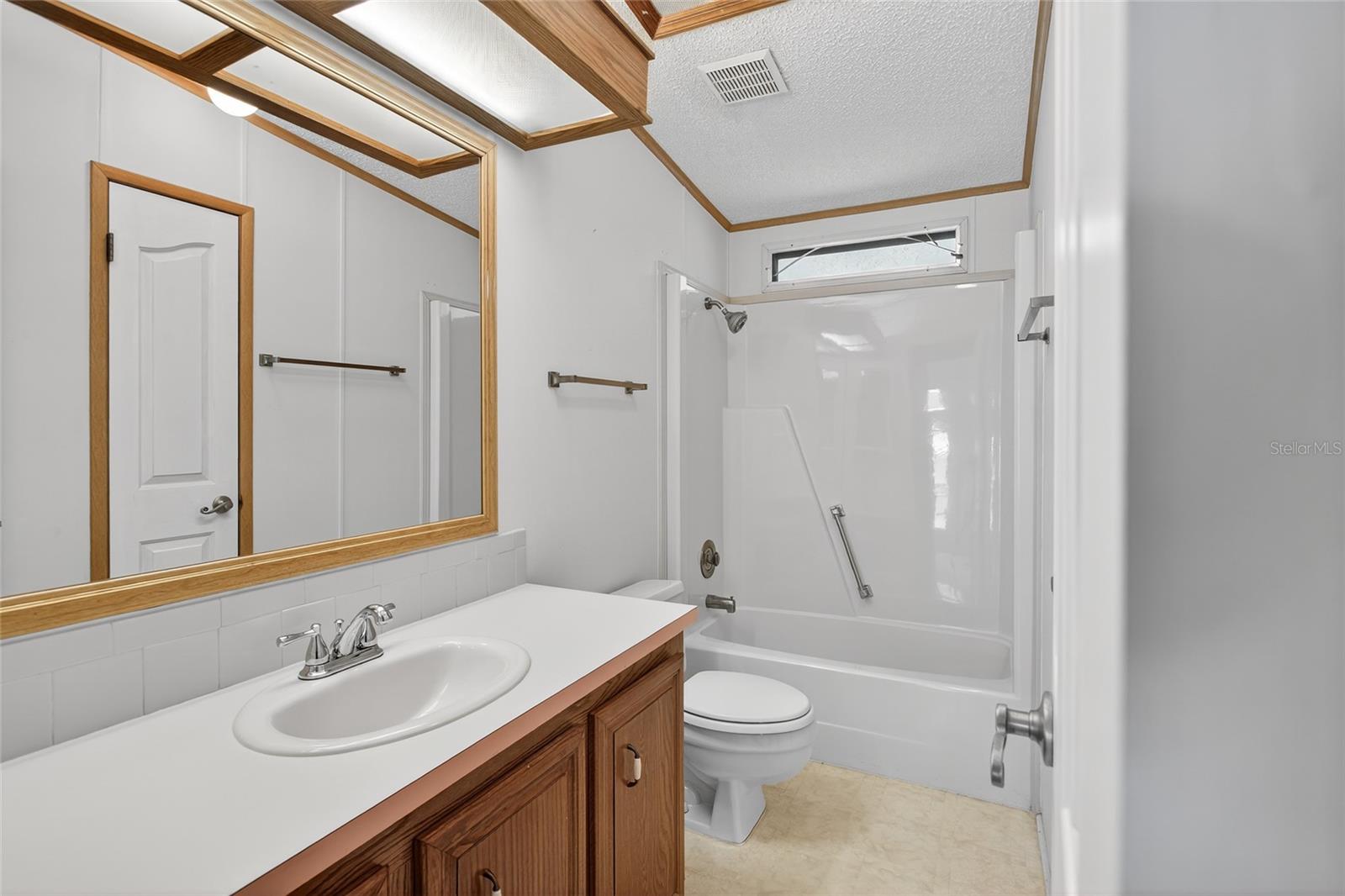 Image 17 of 29 For 4055 Cohen Drive 748