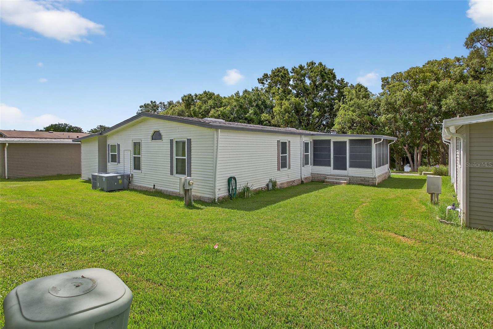 Image 24 of 29 For 4055 Cohen Drive 748