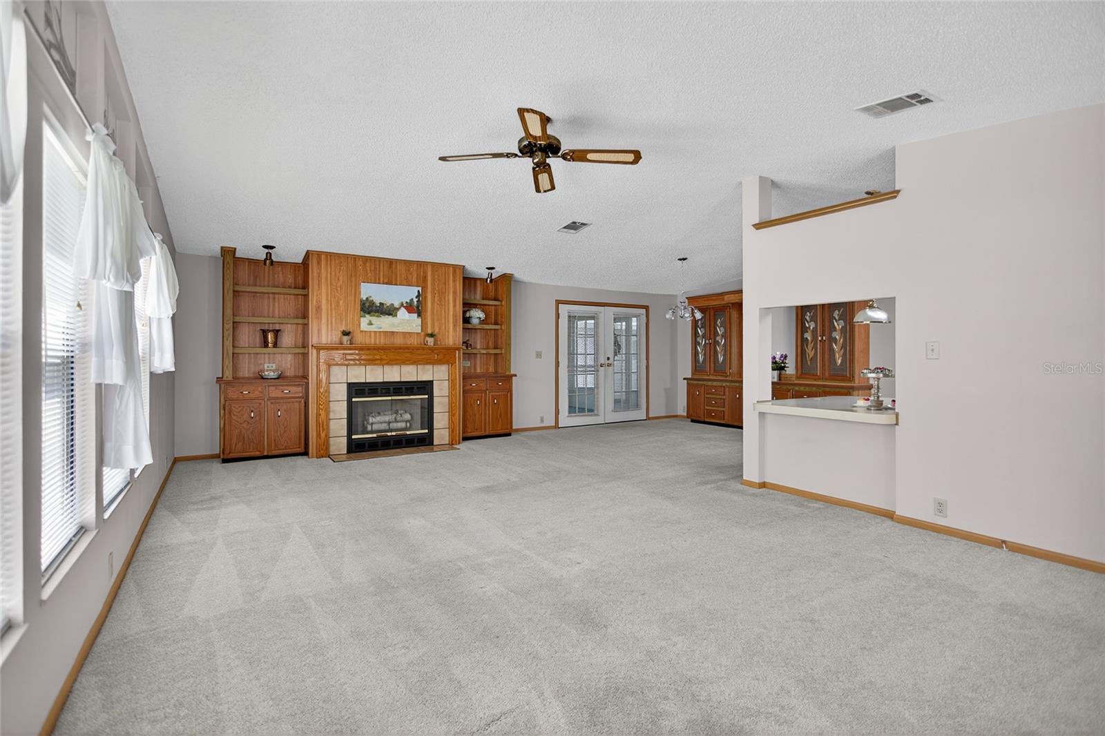 Image 4 of 29 For 4055 Cohen Drive 748