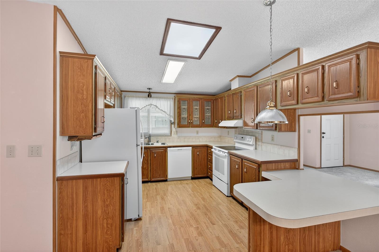 Image 8 of 29 For 4055 Cohen Drive 748