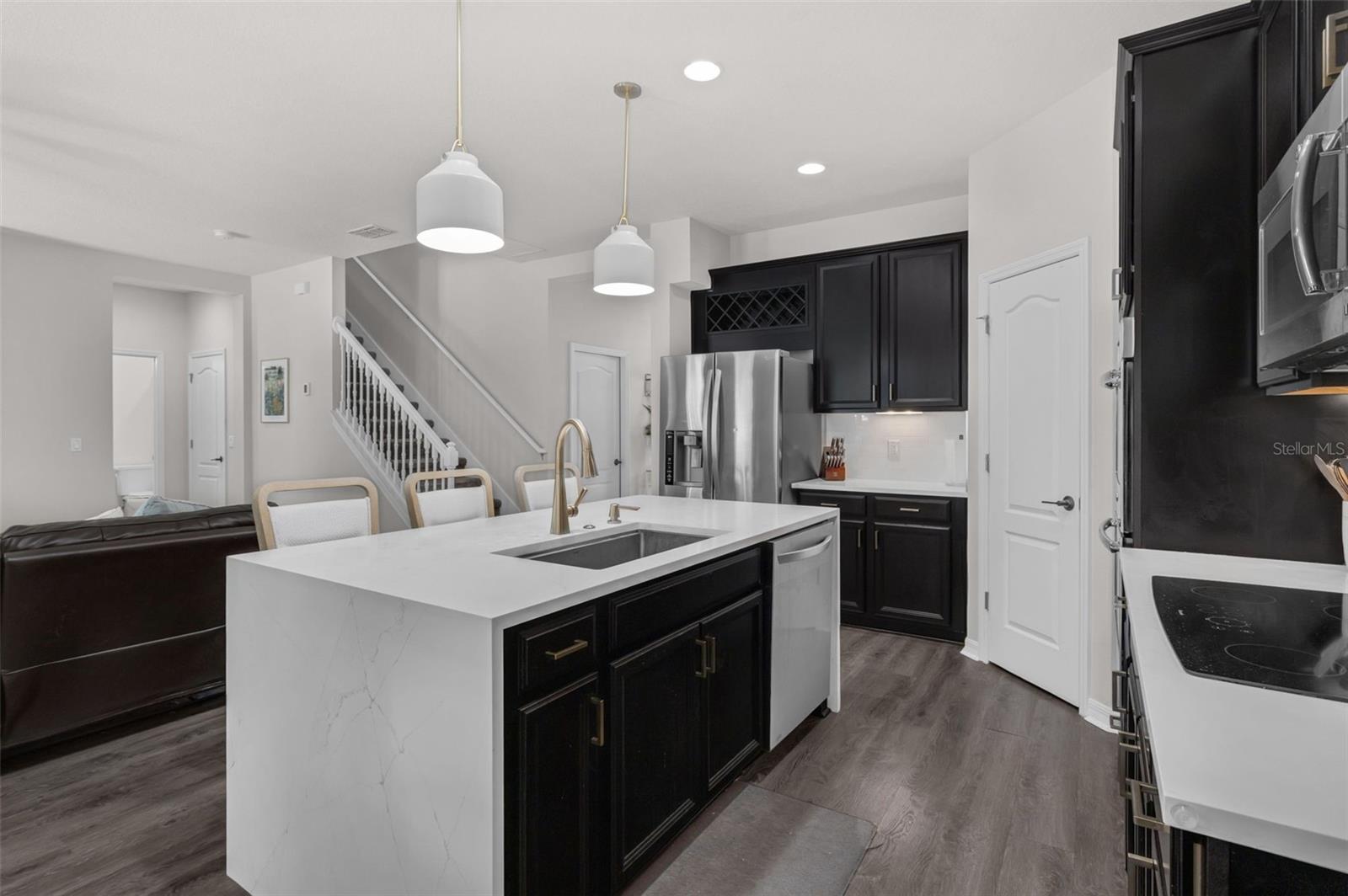 Image 14 of 60 For 1133 White Water Bay Drive