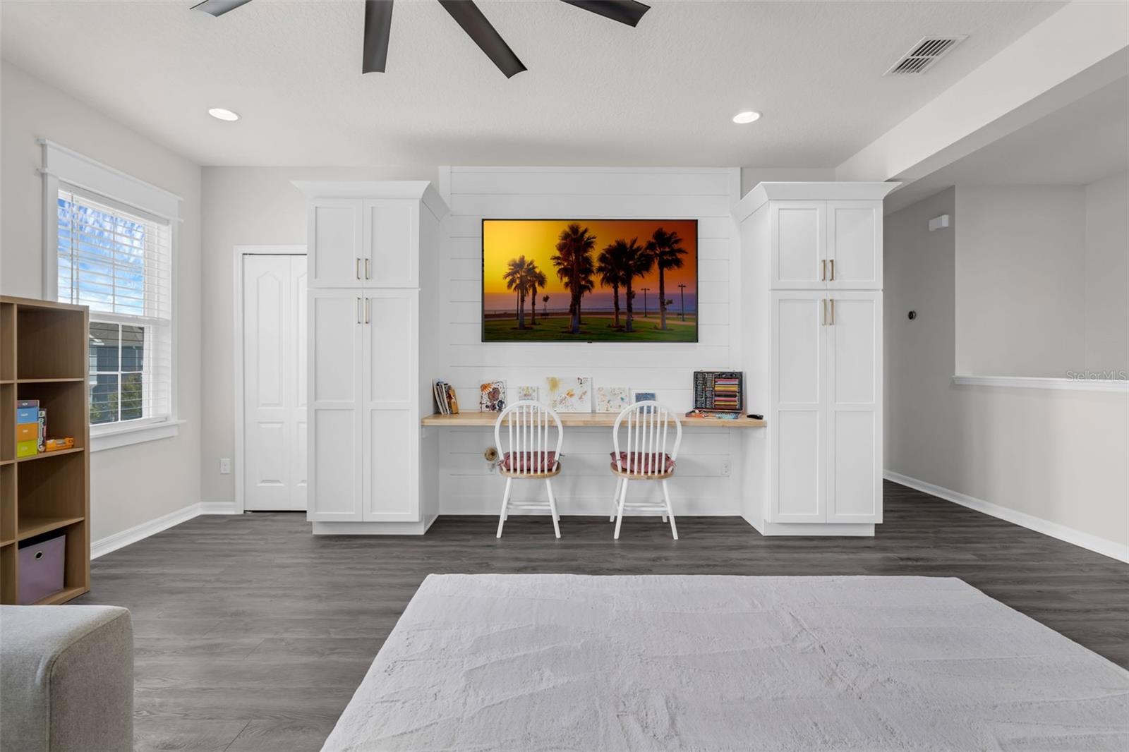 Image 20 of 60 For 1133 White Water Bay Drive