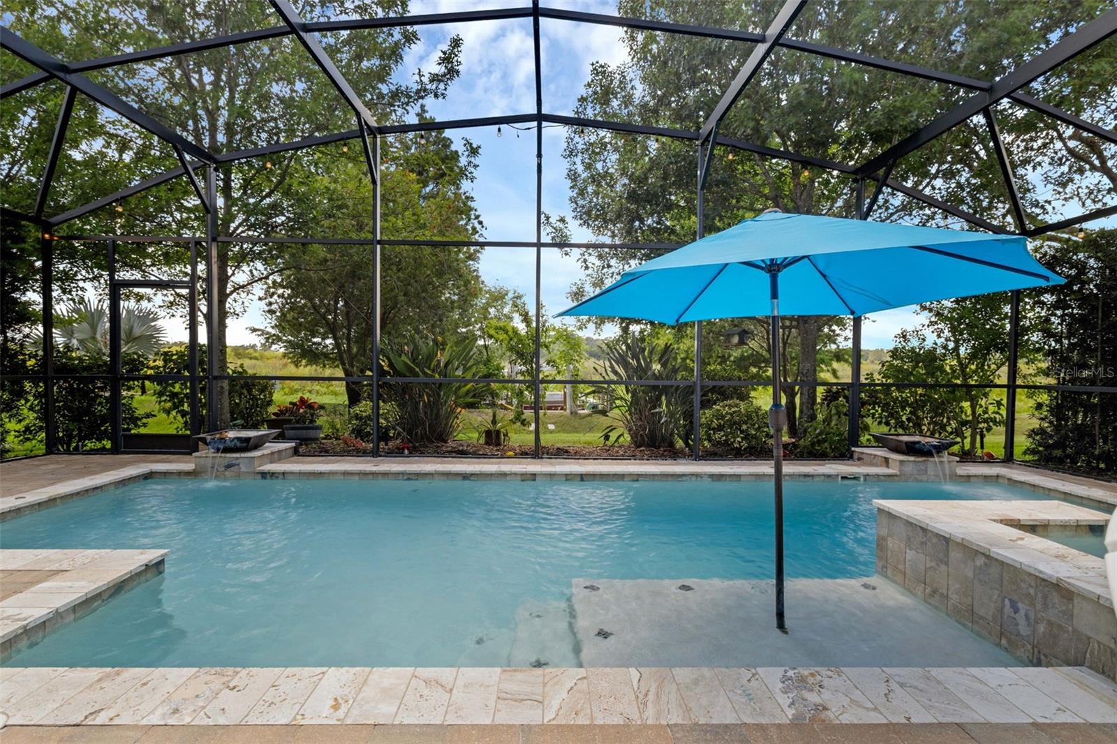 Image 39 of 60 For 1133 White Water Bay Drive