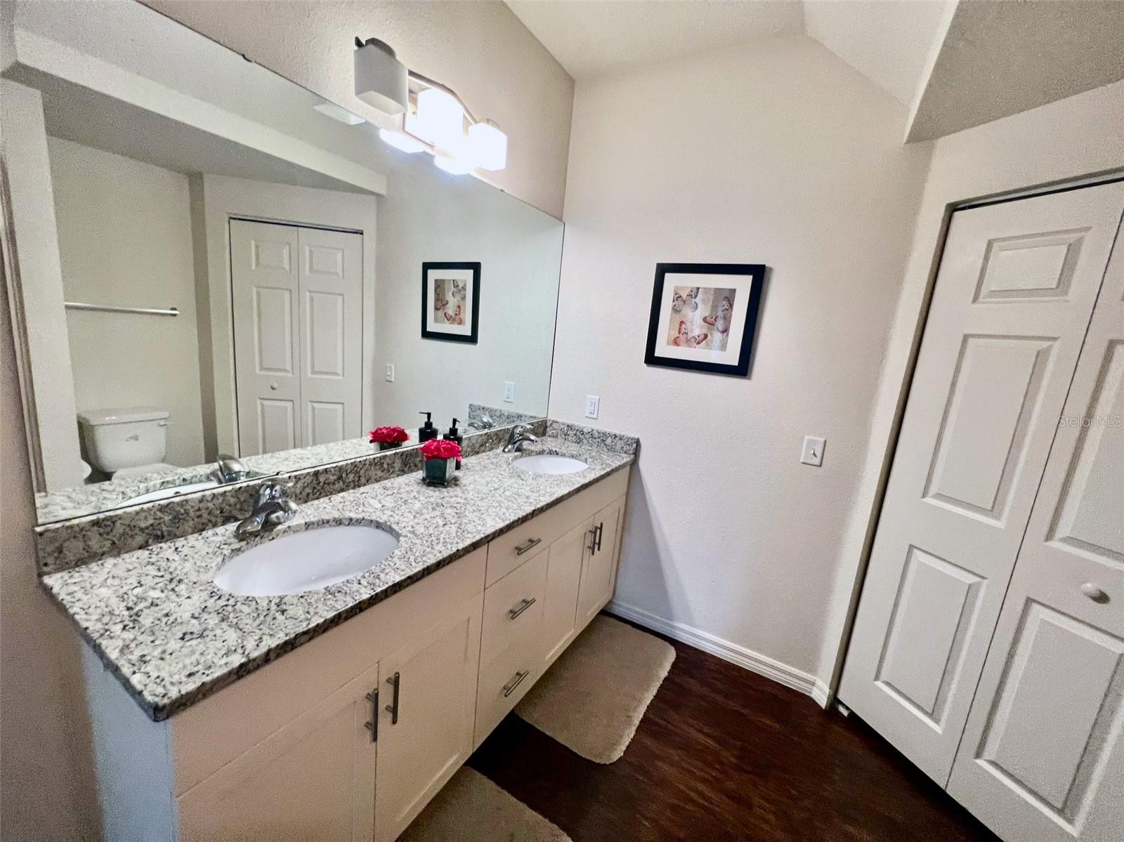 Image 10 of 14 For 2901 Edenshire Way 103