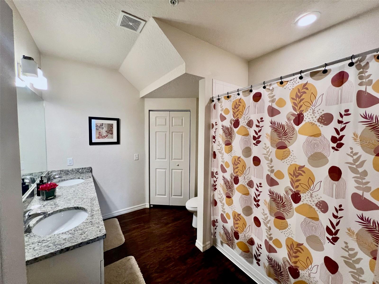 Image 9 of 14 For 2901 Edenshire Way 103