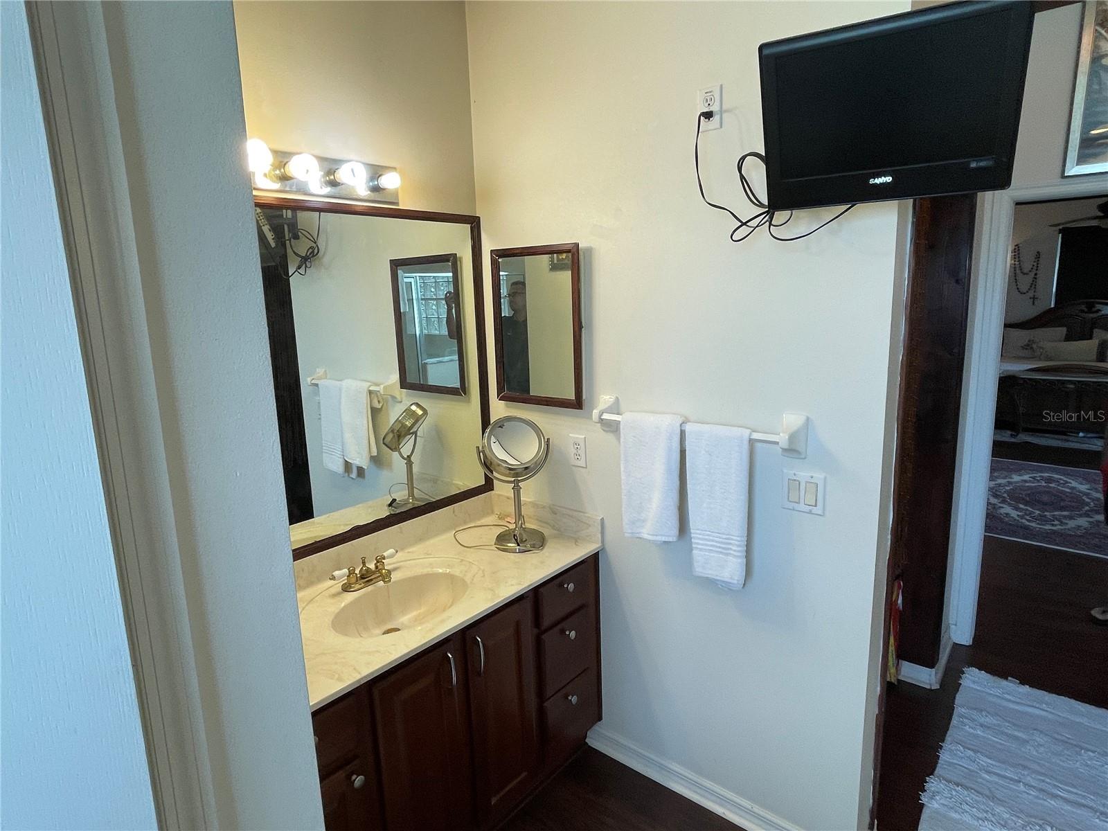 Image 17 of 26 For 2915 Southern Pines Loop