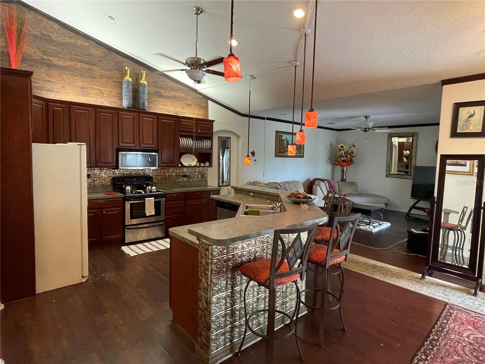 Image 6 of 26 For 2915 Southern Pines Loop