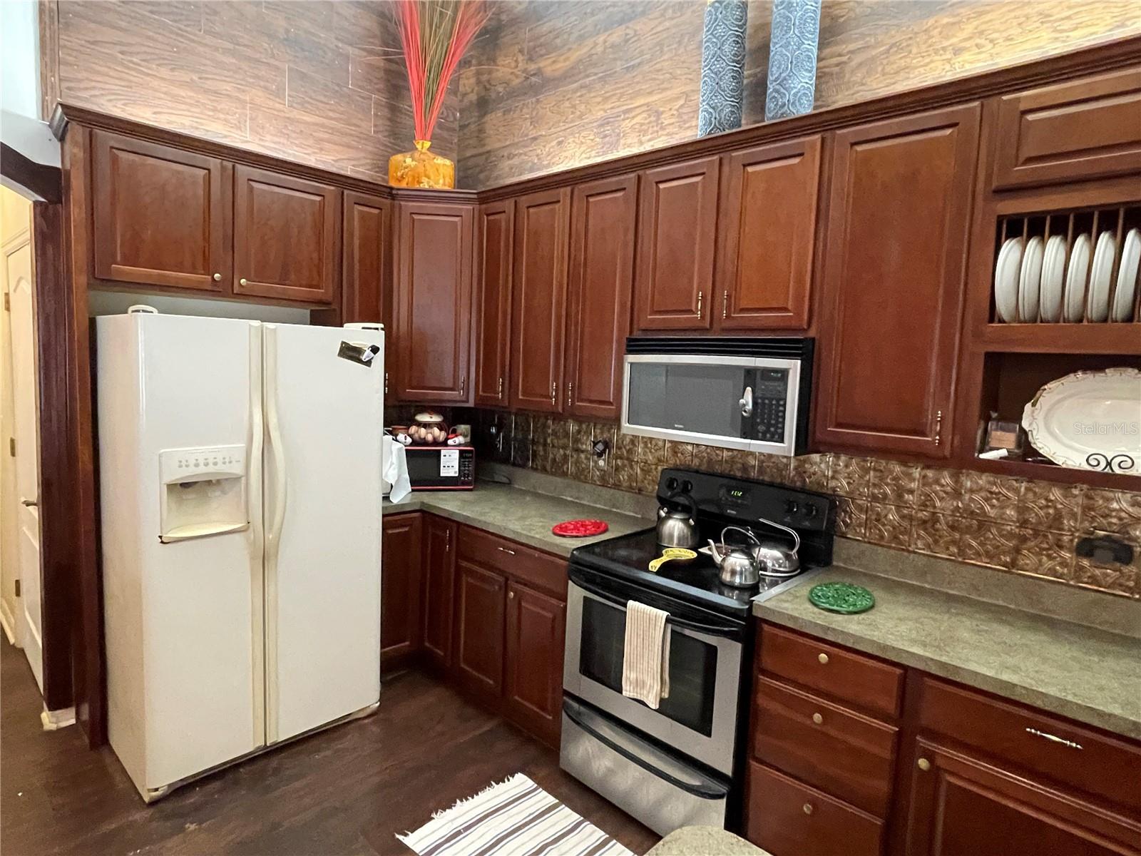Image 7 of 26 For 2915 Southern Pines Loop