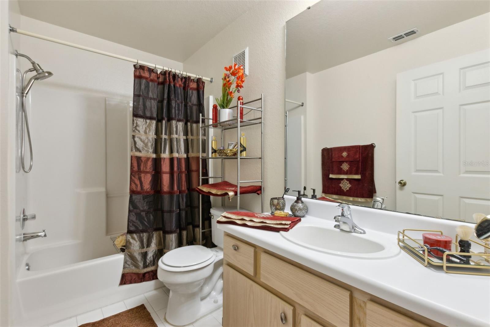 Image 25 of 53 For 5459 Vineland Road 4312